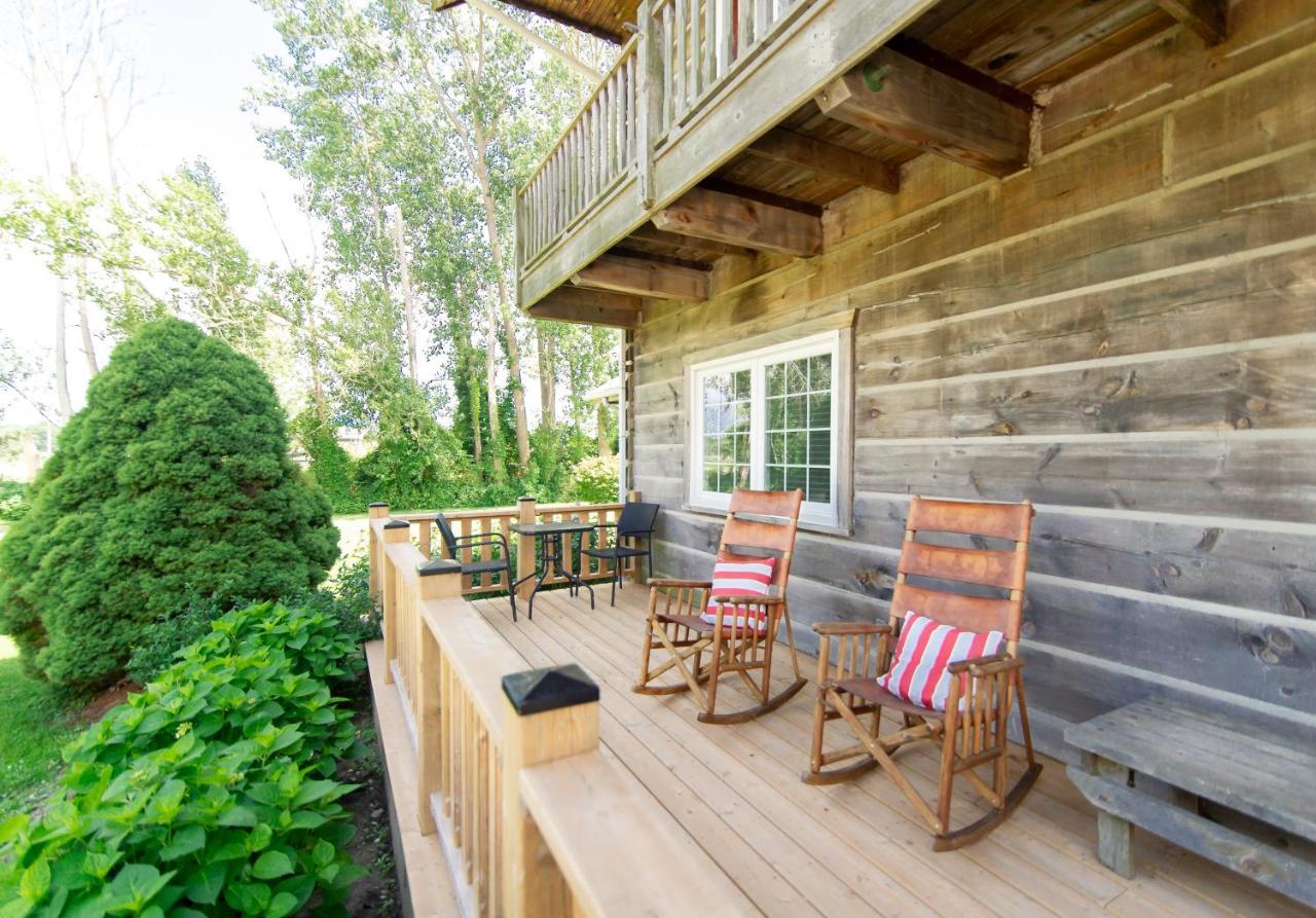Bye The Bay Bed And Breakfast Ridgetown Exterior photo